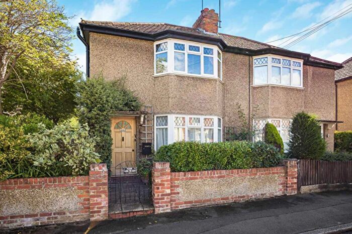 3 Bedroom Semi Detached House For Sale In Niagara Road, Henley-On-Thames, RG9