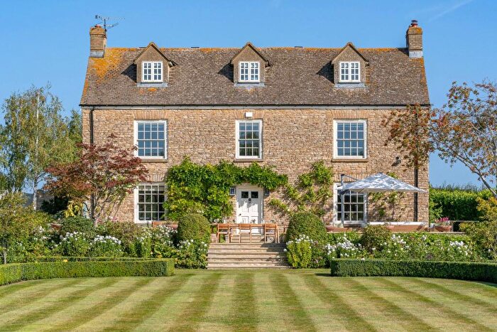 6 Bedroom Detached House For Sale In Buckland, Faringdon, Oxfordshire, SN7