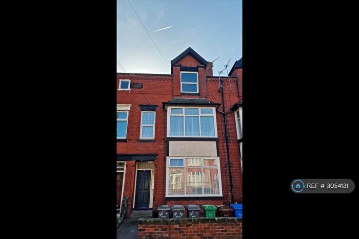 1 Bedroom Flat To Rent In Milton Grove, Manchester, M16
