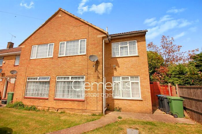 1 Bedroom End Of Terrace House To Rent In Windmill Road, Hemel Hempstead Industrial Estate, Hemel Hempstead HP2