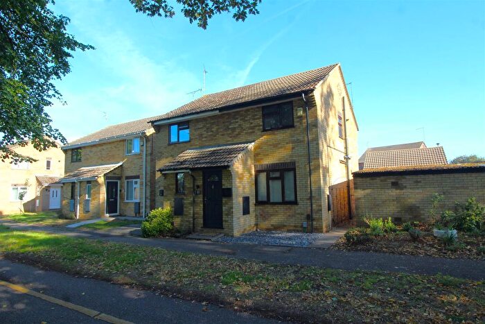 2 Bedroom Semi-detached House For Sale In Swale Avenue, Peterborough, PE4