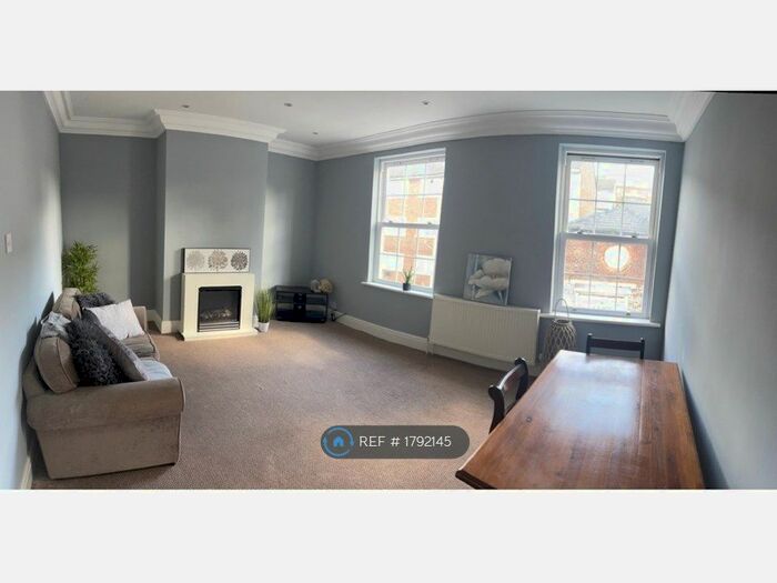 2 Bedroom Flat To Rent In Gordon Street, Southport, PR9