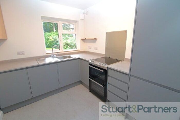 2 Bedroom Property To Rent In Muster Green, Haywards Heath, RH16