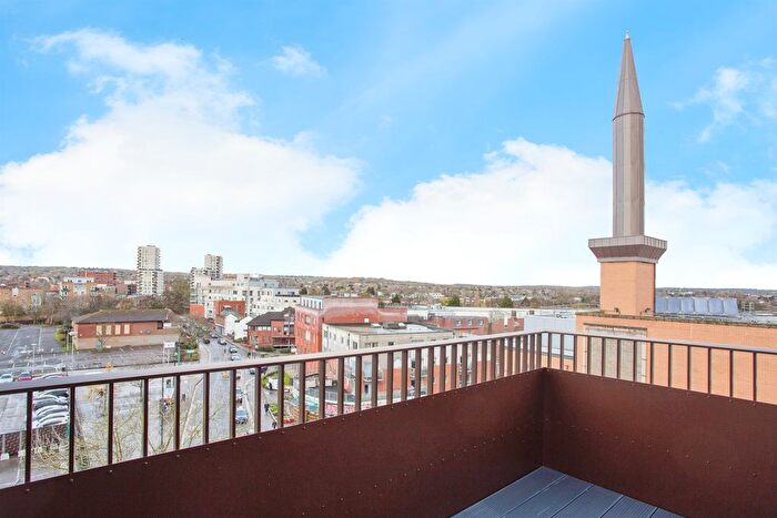 2 Bedroom Flat For Sale In Milton Road, Harrow, HA1