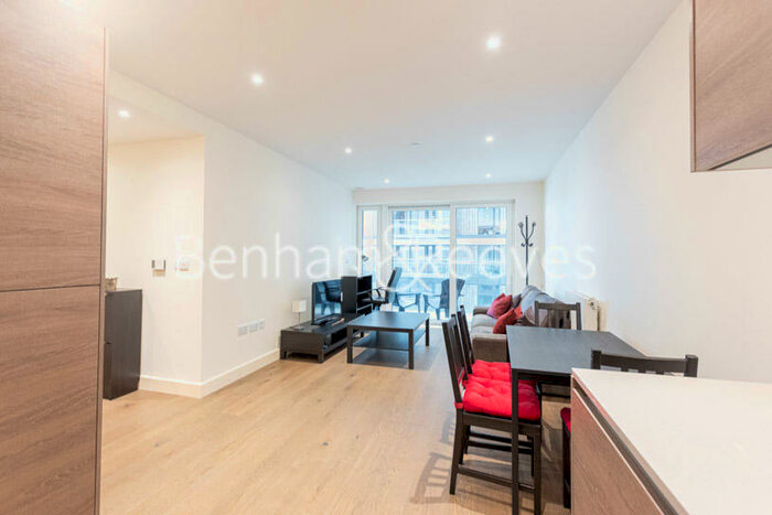 2 Bedroom Apartment To Rent In Duke Of Wellington, Woolwich, SE18