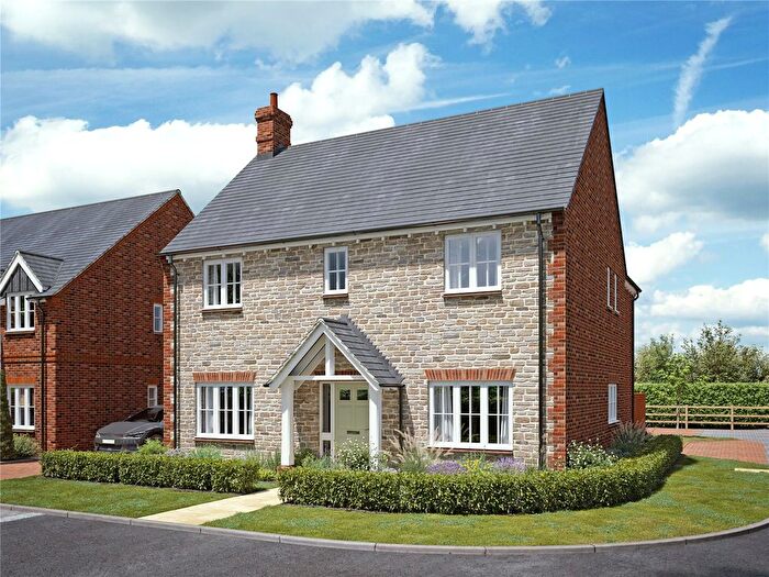4 Bedroom Detached House For Sale In Dinton, Aylesbury, Buckinghamshire, HP17