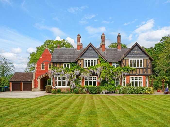 6 Bedroom Detached House For Sale In Rugby, Warwickshire, CV22
