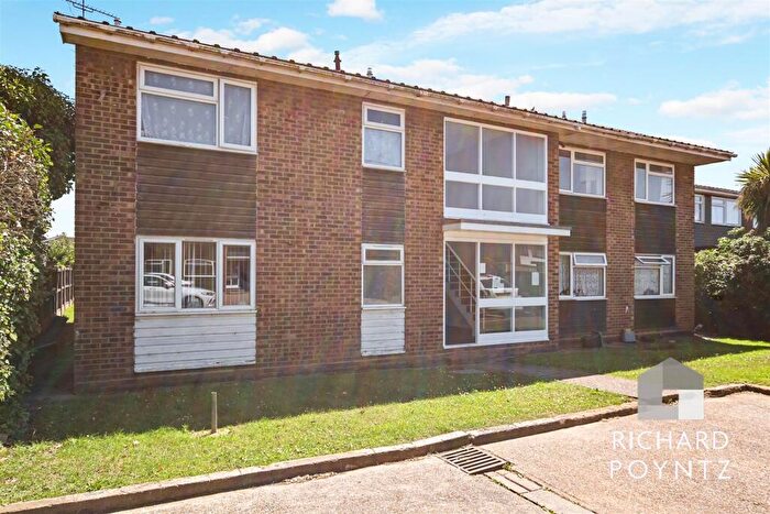 2 Bedroom Flat For Sale In No Onward Chain - Stella Maris Close, Canvey Island, SS8