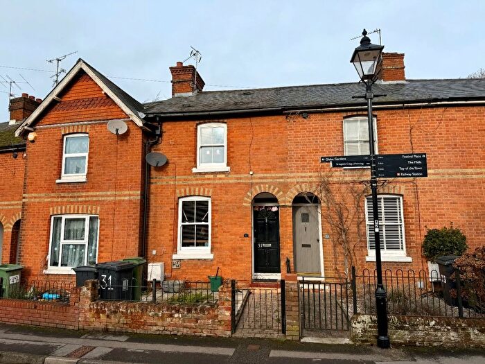 2 Bedroom Terraced House For Sale In Town Centre, Basingstoke, RG21
