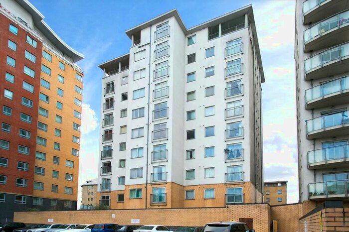 2 Bedroom Flat To Rent In Thames View, Centreway Apartments, Axon Place, Ilford, IG1