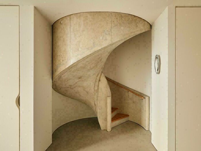 2 Bedroom Penthouse For Sale In Canary Wharf, London, E14