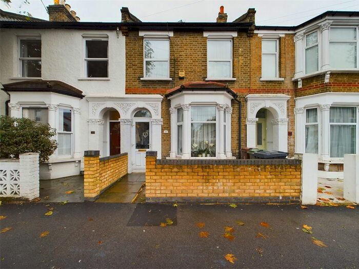 4 Bedroom Terraced House To Rent In Boundary Road, Walthamstow, London, E17