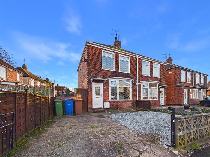 2 Bedroom Semi Detached House For Sale In Bon Accord Road, Hessle, HU13