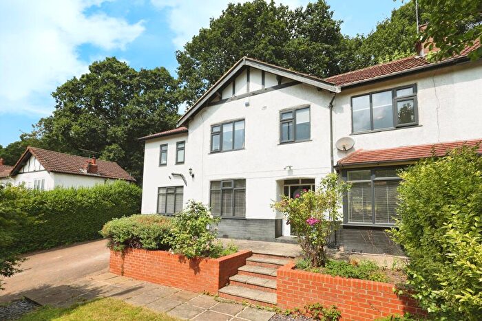 4 Bedroom Semi-Detached House For Sale In Hawksworth Road, Horsforth, LS18