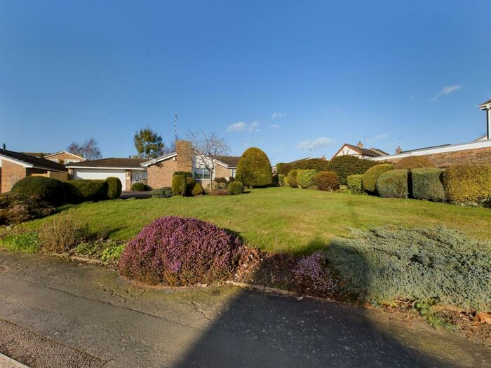 3 Bedroom Detached Bungalow For Sale In High Stack, Long Buckby