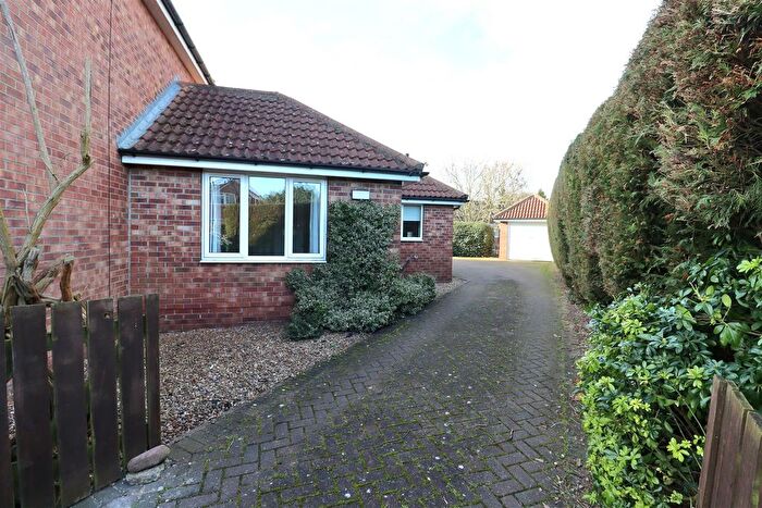 2 Bedroom Detached Bungalow To Rent In Ripley Place, Market Weighton, YO43