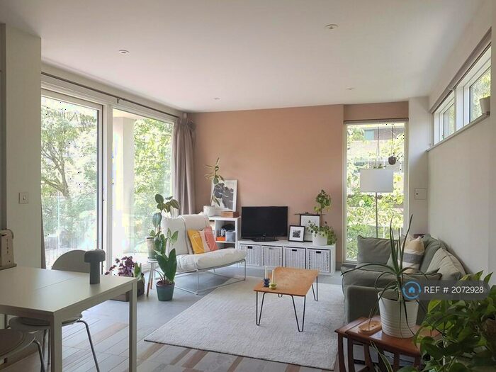 1 Bedroom Flat To Rent In Kember Street, London, N1