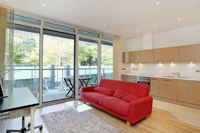 Studio To Rent In Oswald Building, Queenstown Road, London, SW11