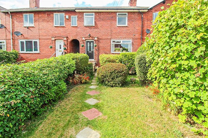 2 Bedroom Terraced House For Sale In Highfield Road, Netherton, Wakefield, WF4