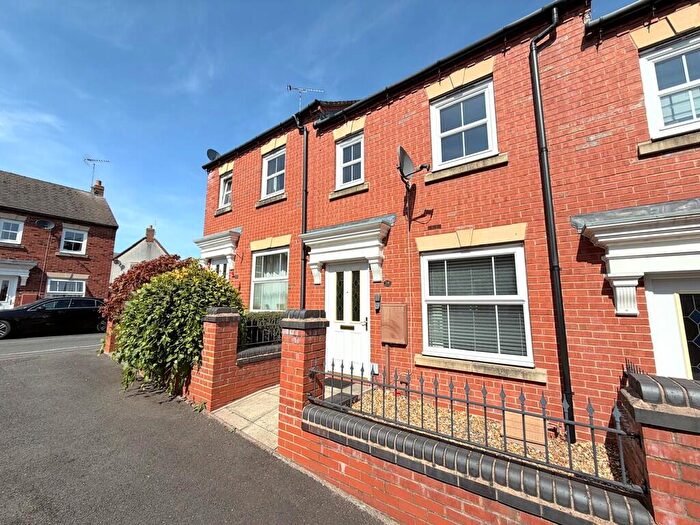 2 Bedroom Terraced House To Rent In Drovers Close, Uttoxeter, ST14