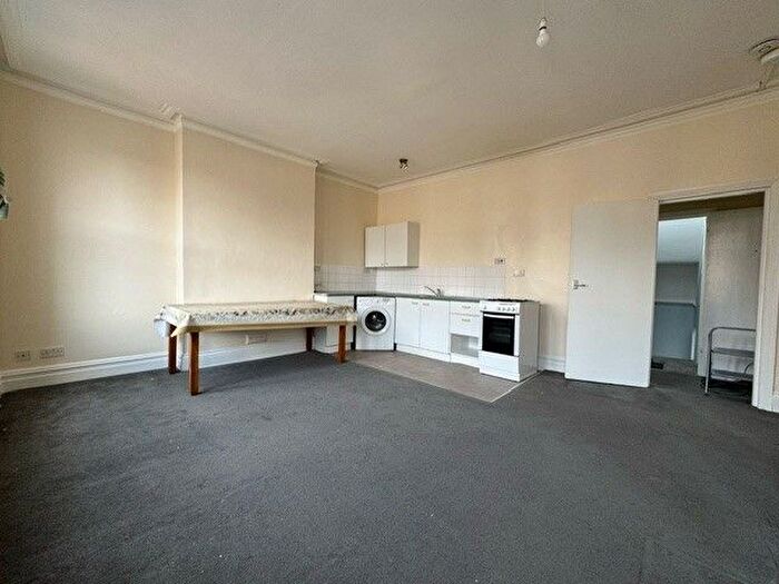 1 Bedroom Flat To Rent In Brownhill Road, London, SE6