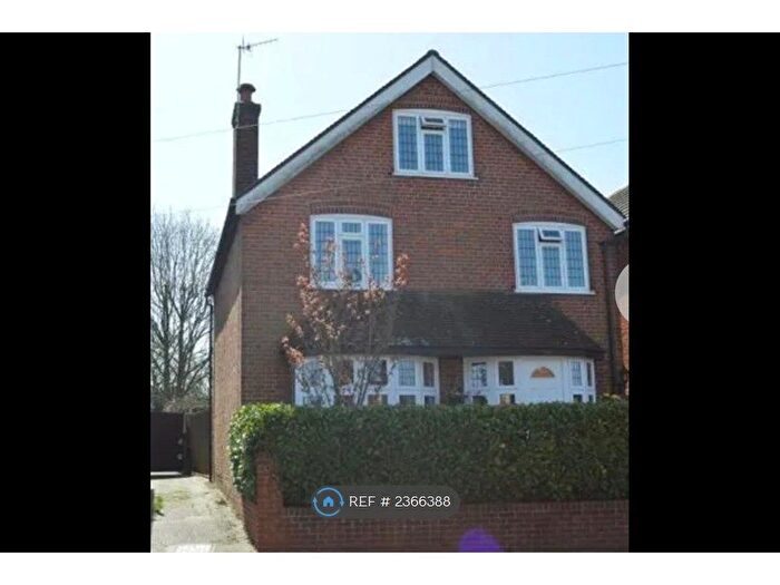 4 Bedroom Detached House To Rent In New Road, Chilworth, GU4