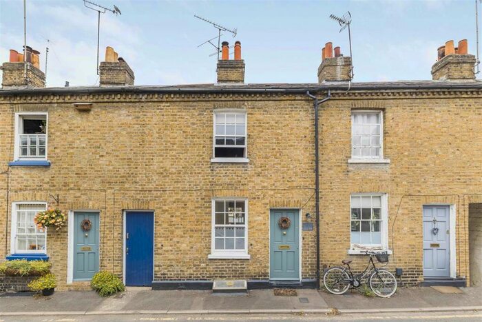 3 Bedroom Terraced House To Rent In George Street, Hertford, SG14