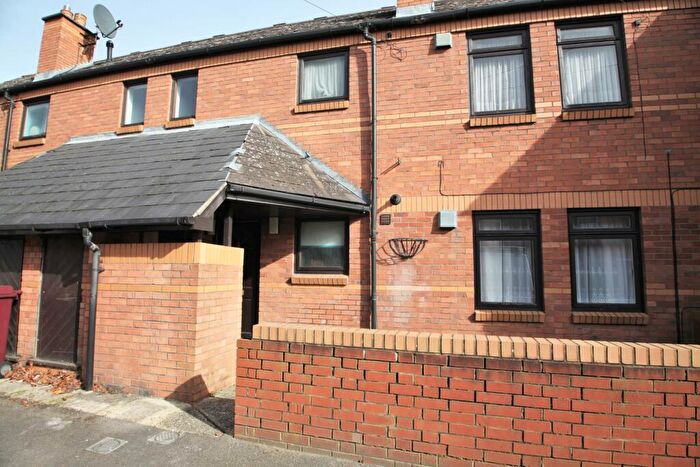 1 Bedroom Apartment To Rent In Field Road, Reading, Berkshire, RG1