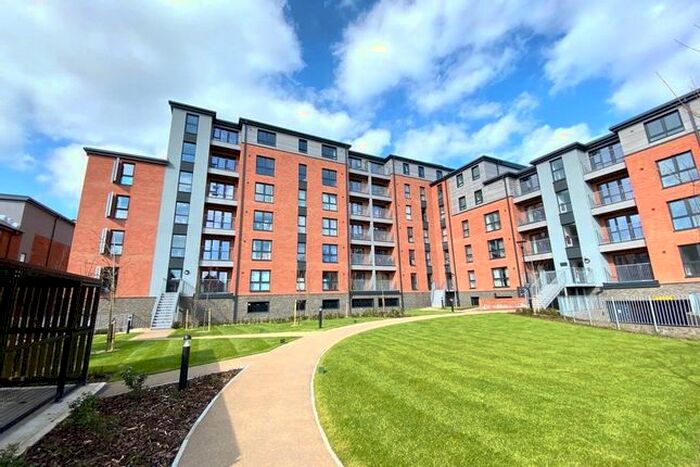 1 Bedroom Flat To Rent In Silver Street, Reading, Berkshire, RG1