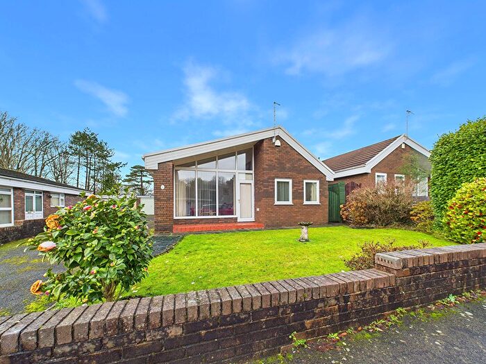 3 Bedroom Detached House For Sale In Northlands Park, Bishopston, SA3