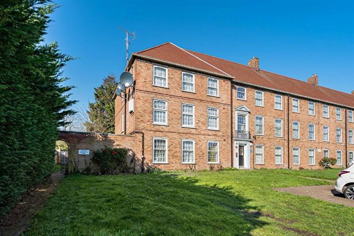 3 Bedroom Flat For Sale In Manor Court, Enfield, Greater London, EN1