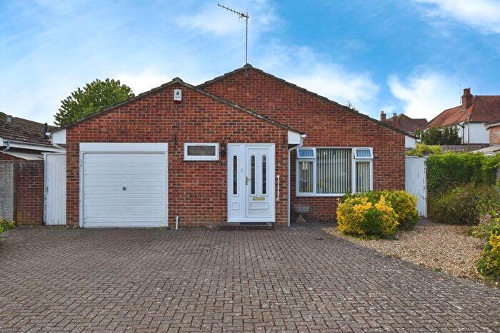 4 Bedroom Bungalow For Sale In Saddlers Mead, Wilton ***Video Tour***, SP2