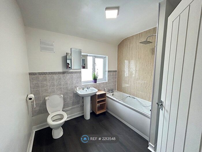 3 Bedroom Terraced House To Rent In Rosewood Road, Dudley, DY1