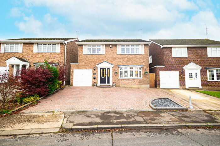 4 Bedroom Detached House For Sale In The Laurels, Rayleigh, SS6