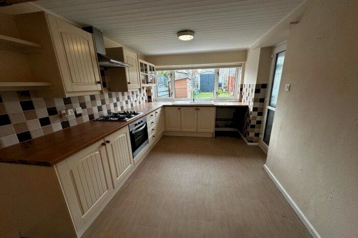 2 Bedroom Cottage To Rent In Chesham Terrace, Sandown, PO36