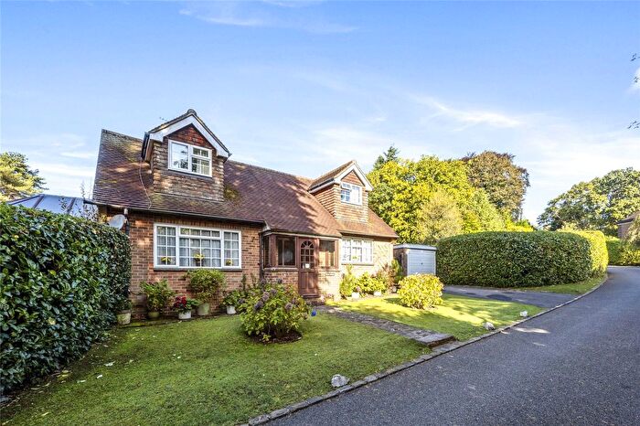 3 Bedroom Detached House For Sale In Three Gates Lane, Haslemere, Surrey, GU27