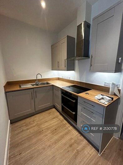 2 Bedroom Flat To Rent In Heatherleigh, Eastbourne, BN22