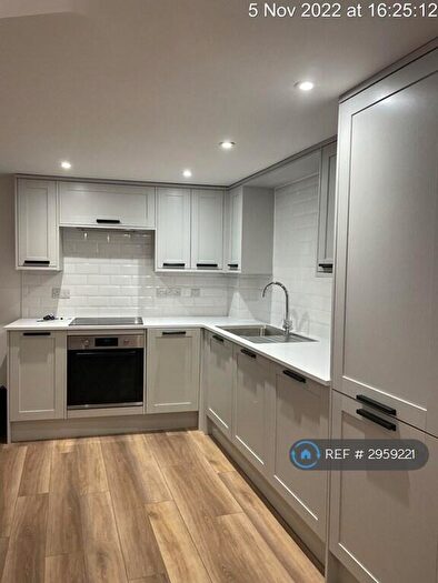 2 Bedroom Flat To Rent In Fountain Mill, Bristol, BS5