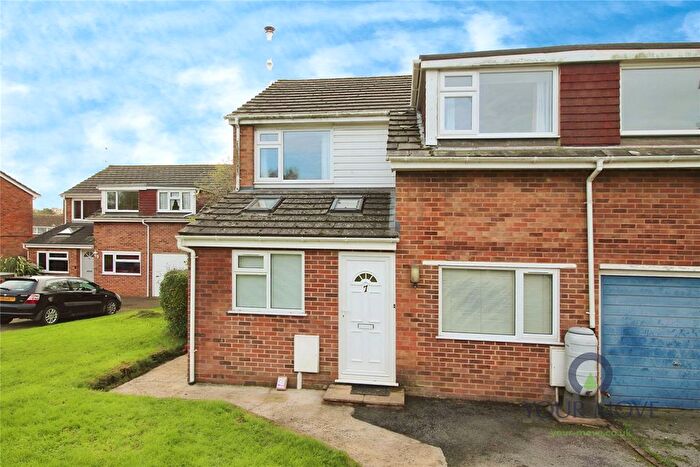 3 Bedroom Semi-Detached House To Rent In Black Path, Polegate, East Sussex, BN26