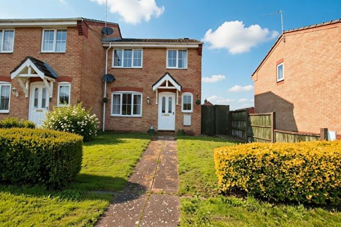 3 Bedroom Semi Detached House For Sale In Alexander Drive, Louth, LN11