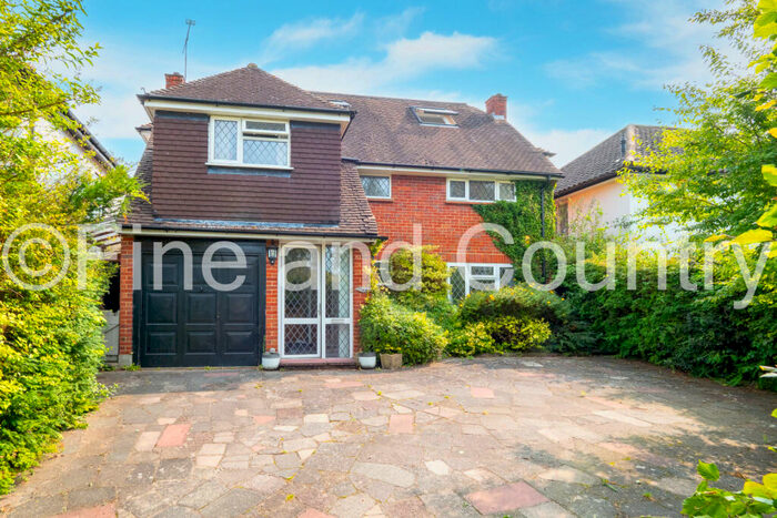 5 Bedroom Detached House To Rent In The Dene, Cheam, Sutton, SM2