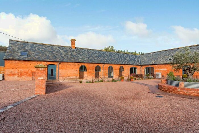 4 Bedroom Barn Conversion To Rent In Ross Road, Huntley, Gloucester, GL19