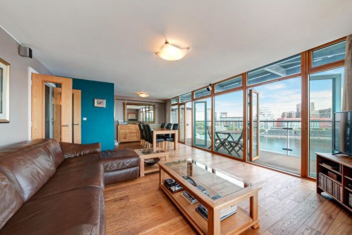 2 Bedroom Flat To Rent In Western Beach Apartments, London, E16