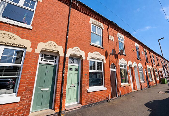 2 Bedroom Terraced House For Sale In Kirkdale Road, Wigston, Leicestershire, LE18