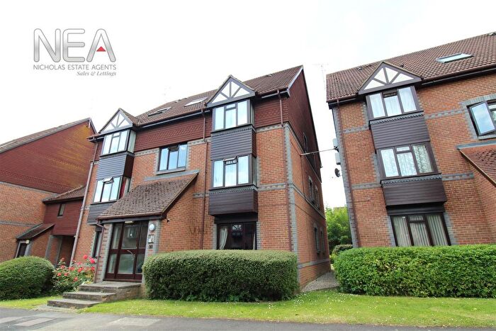 1 Bedroom Flat To Rent In Rowe Court, Grovelands Road, Reading, RG30