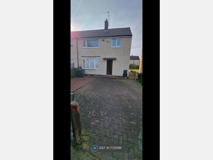 3 Bedroom End Of Terrace House To Rent In Broomhouse Road, Prudhoe, NE42