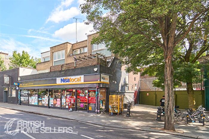 2 Bedroom Flat For Sale In Bramley Road, London, W10