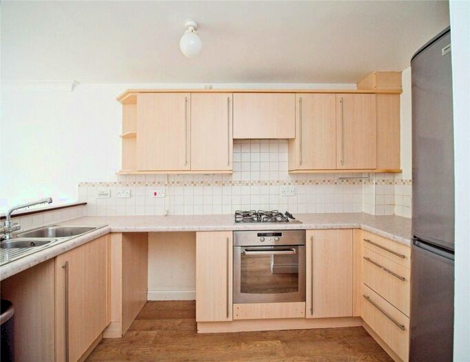 4 Bedroom Terraced House To Rent In Britton Gardens, Kingswood, Bristol, BS15