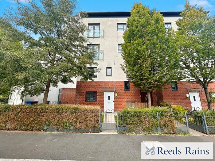 3 Bedroom House For Sale In Lord Street, Salford, Greater Manchester, M7
