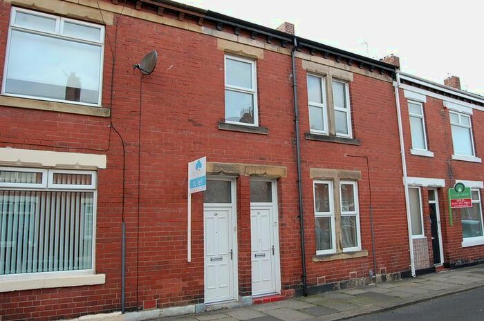 3 Bedroom Flat To Rent In Grey Street, Wallsend, NE28